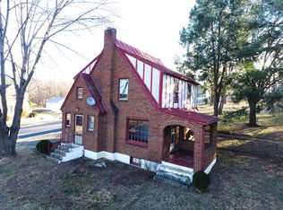 2115 Peters Creek Rd NW, Roanoke, VA 24017