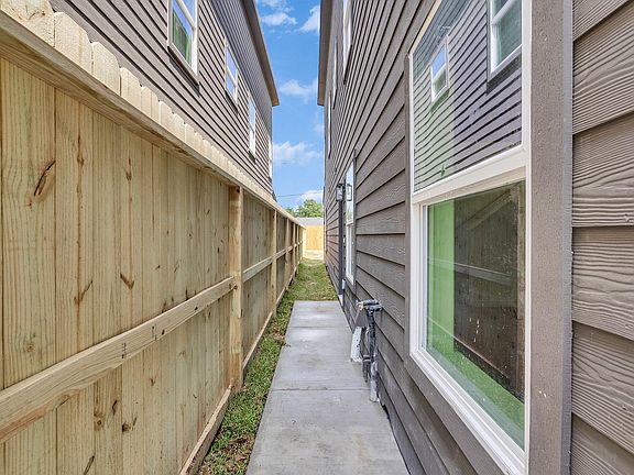 4th image of 1052 N Ln #A/b