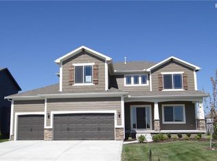 9025 SE 1st St, Blue Springs, MO 64064