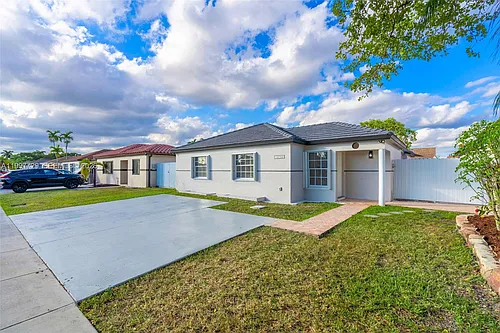 14755 SW 82nd Ter Photo 1