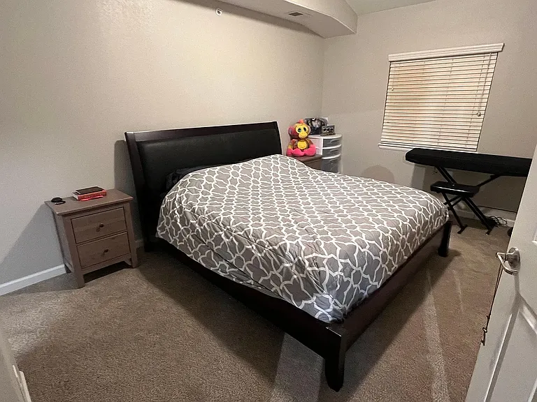 1044 Rockhurst Dr #406 — Photo 16