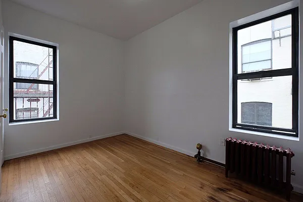 Rented by Keller Williams NYC | media 19