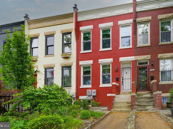 764 13th St SE, Washington, DC 20003