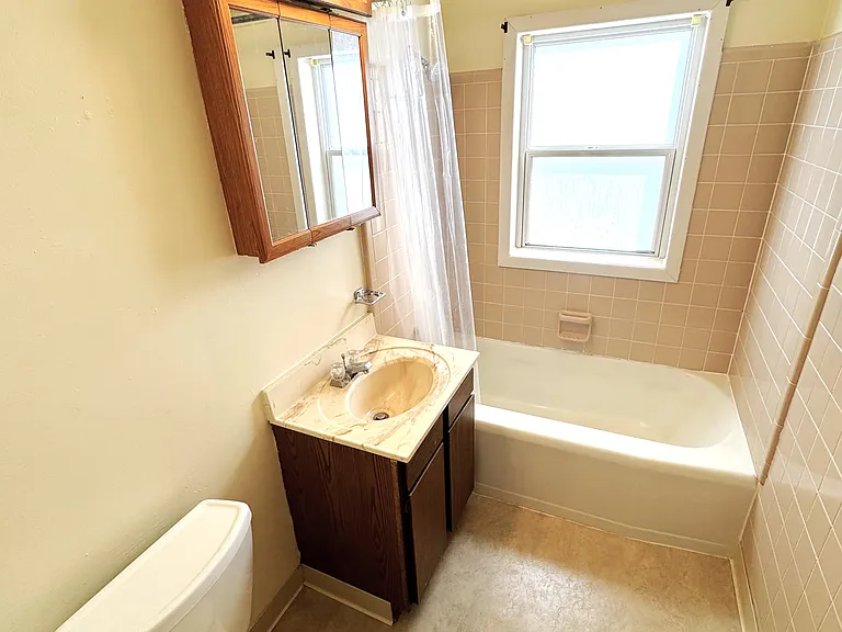 401 Palomino Ln — Photo 13