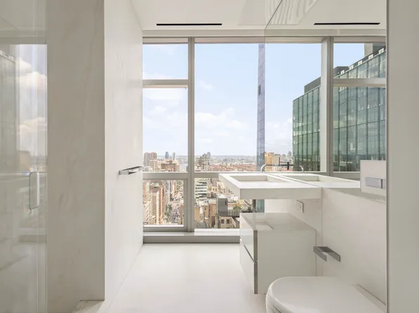 23 East 22nd Street 32B image 9 of 9