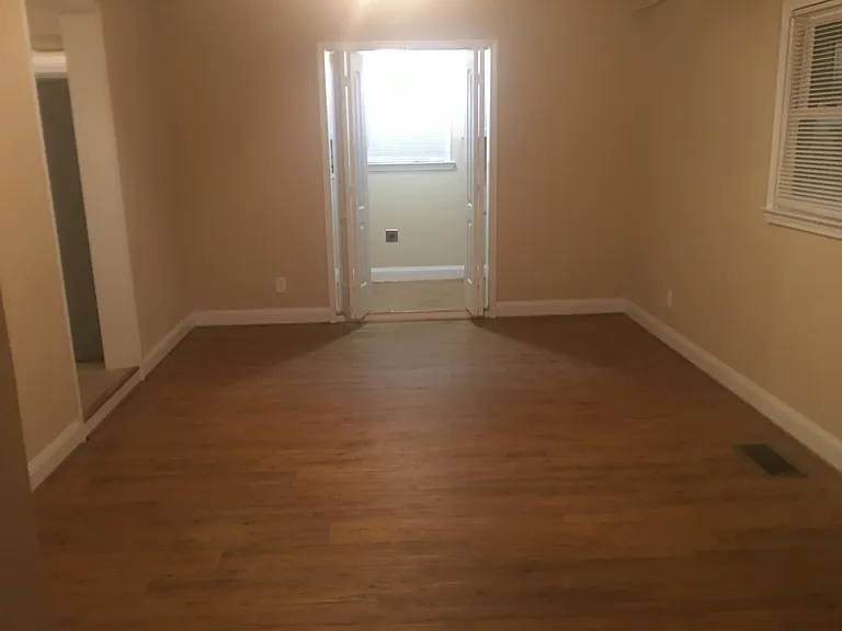 115 Carole Dr — Photo 7