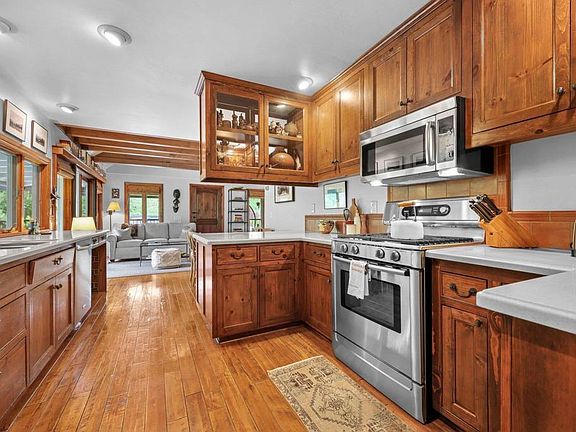 3rd image of 23855 Japatul Valley Rd