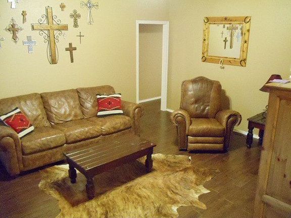 3rd image of 3114 Grove Dr