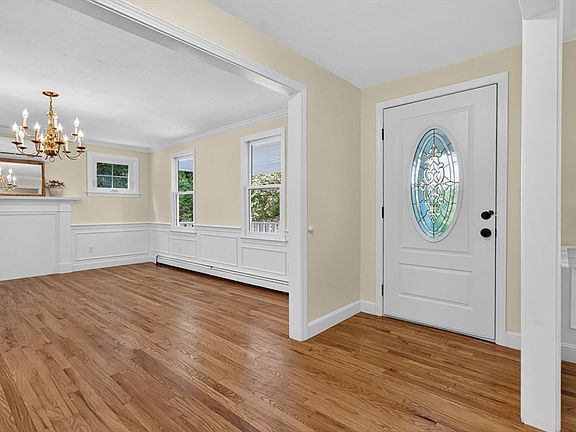 3rd image of 3 Hill Wood Way