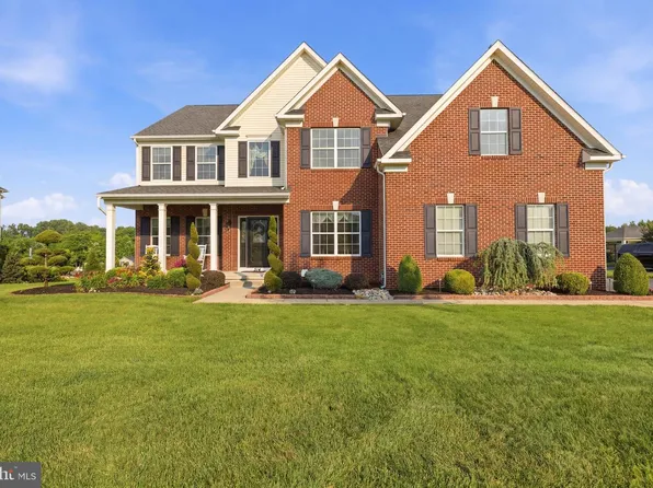 314 Salarno Ct, Mullica Hill, NJ 08062