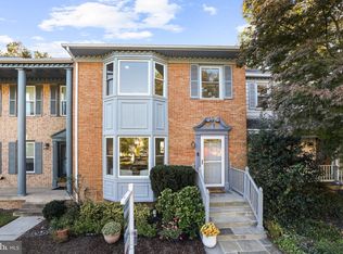 7967 Yancey Dr, Falls Church, VA 22042