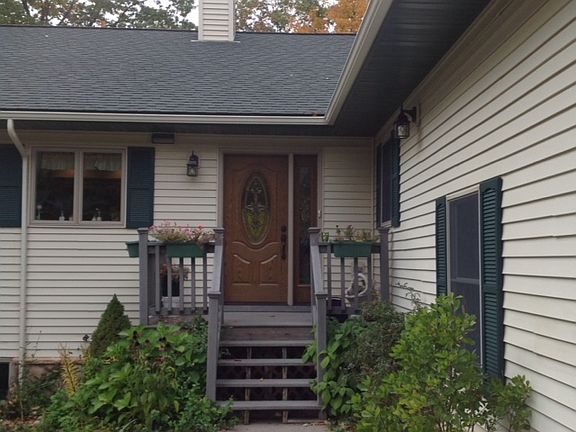 3rd image of 1918 Sherwood Dr