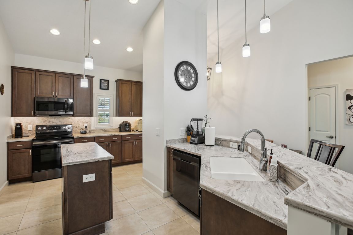 SE 24th Ter-017.jpg