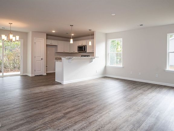 3rd image of 135 Teal Bluff Blvd