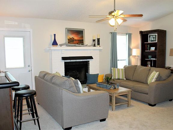 2nd image of 8322 Cross Timbers Dr E