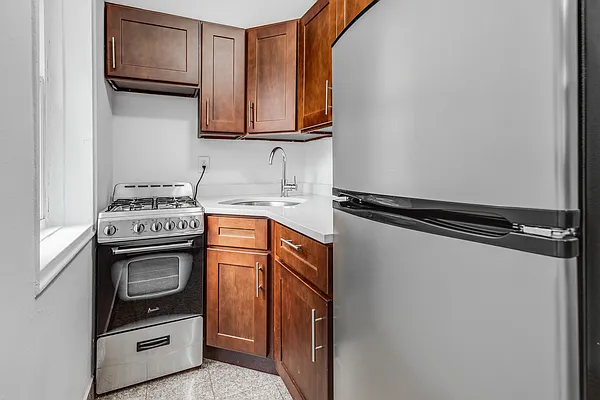 Sold by Compass | media 10