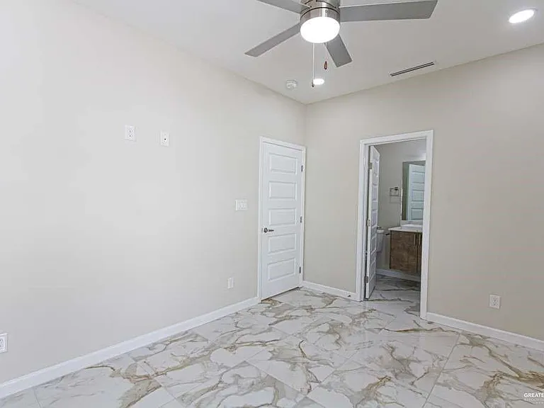 601 N Emerald Ave — Photo 8