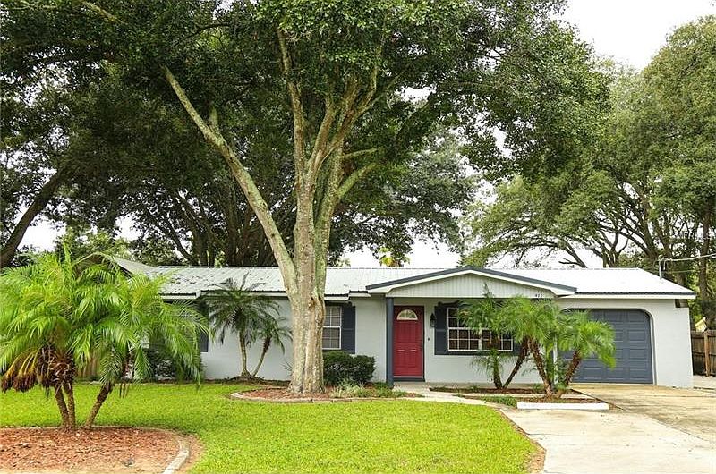 1st image of 922 Dixie Maid Ln