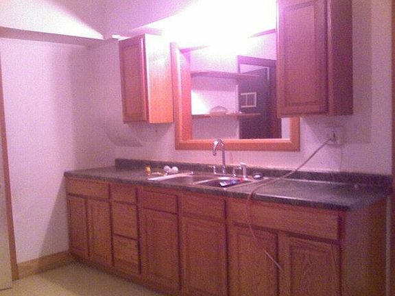 Kitchen sinks