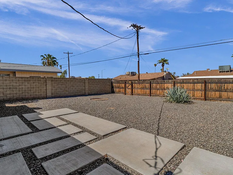 7408 E Beatrice St — Photo 28