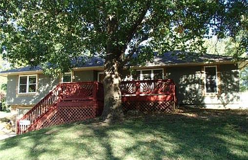 2nd image of 27 Circle Dr