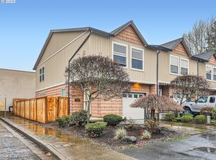 776 NE 9th St, Gresham, OR 97030