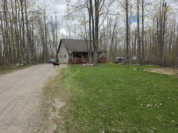 930 Northland Trl, Vanderbilt, MI 49795