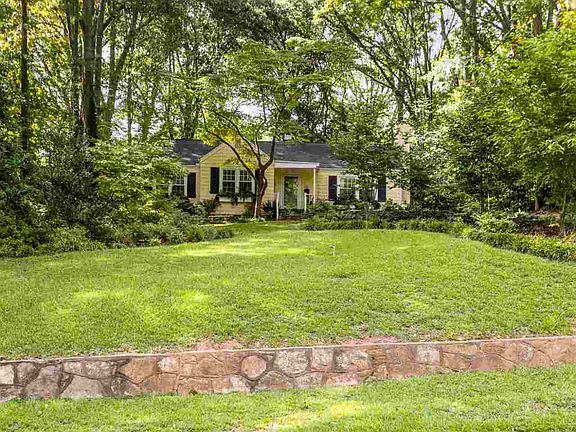 2nd image of 502 Carolyn Dr