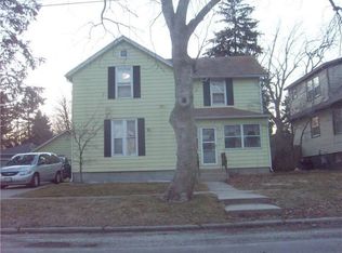 262 Gertrude St, Elgin, IL 60123