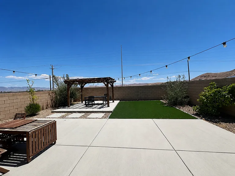 7439 Tinley Creek Ave — Photo 8