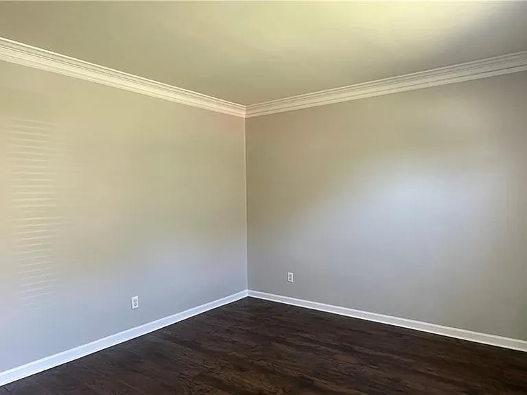 2020 Bentwood Ct — Photo 4