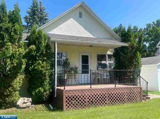 1921 E 26th St, Hibbing, MN 55746