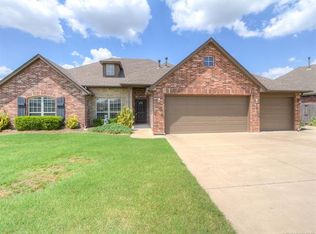 4608 N Narcissus Ave W, Broken Arrow, OK 74012