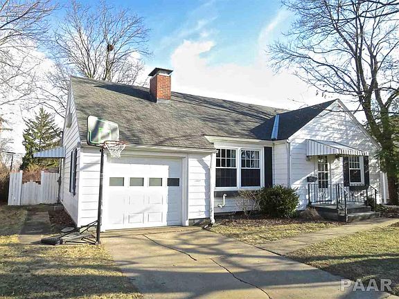 2nd image of 4120 N Hollyridge Cir