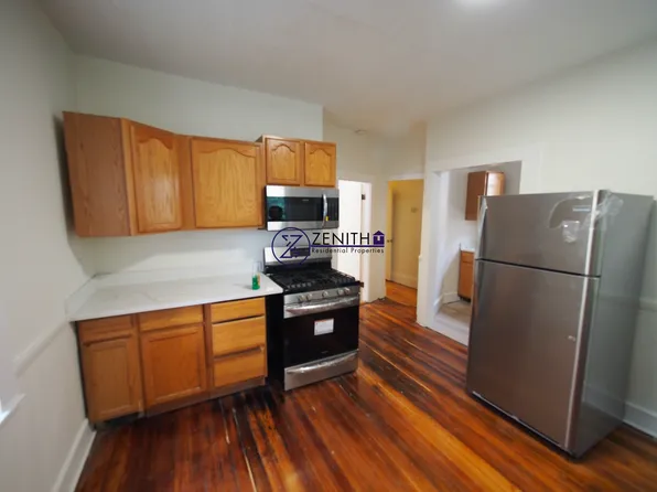 25-27 Oakwood St #25B, Dorchester Center, MA 02124