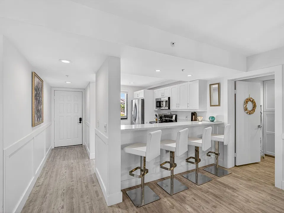 1901 Marina Isle Way #304