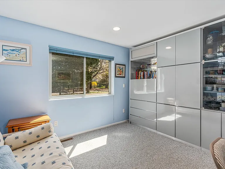 9 Cedarfield Ln — Photo 15