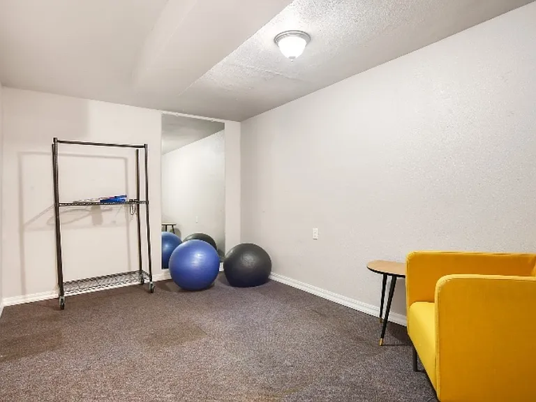 1512 Dayton Ct NE #1 — Photo 15
