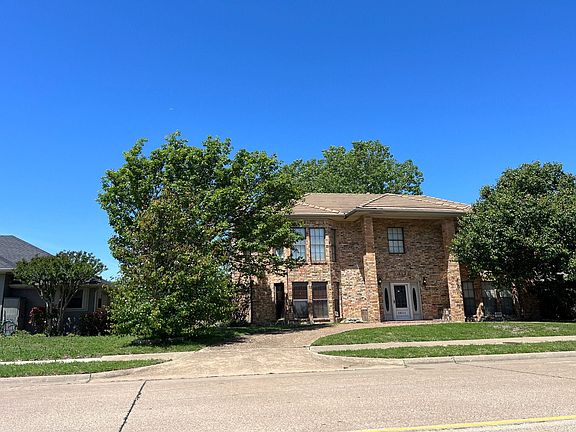 2nd image of 2505 Willowgate Ln