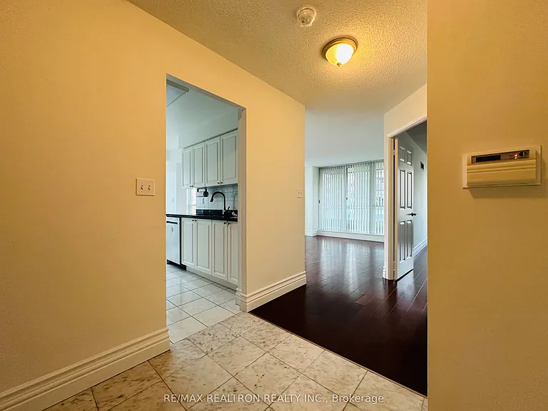 29 Pemberton Ave #1209 — Photo 3