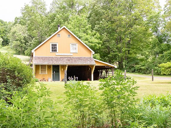 4th image of 75 Lyon Road