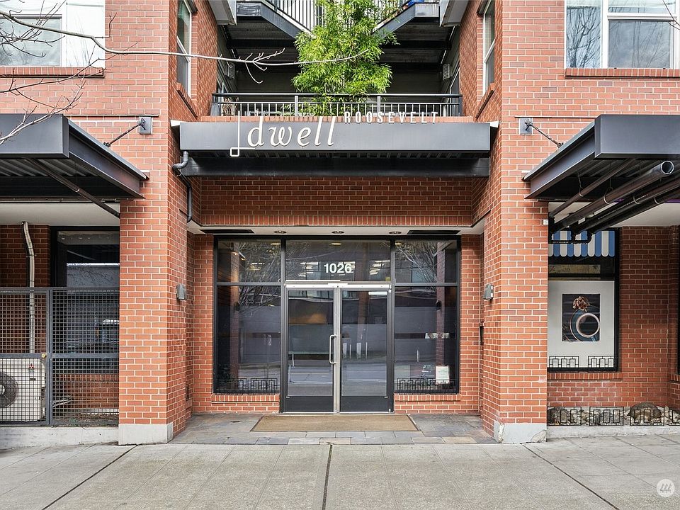 1st image of 1026 NE 65th Street #319
