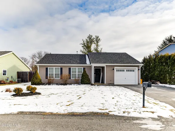 11 Willowbrook Lane, Cohoes, NY 12047