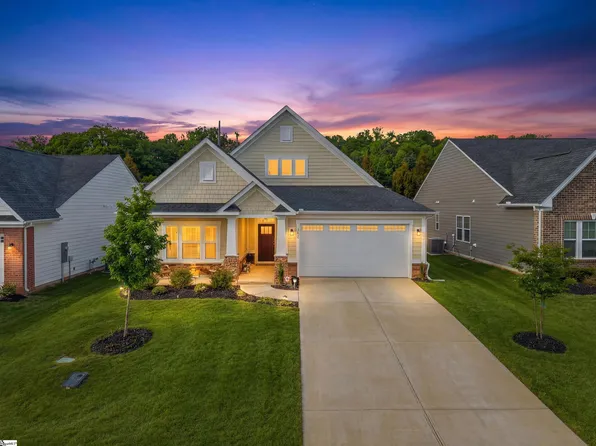 1672 Jessamine Dr, Woodruff, SC 29388