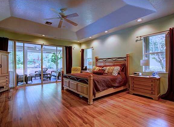 5th image of 1260 Manor Ct