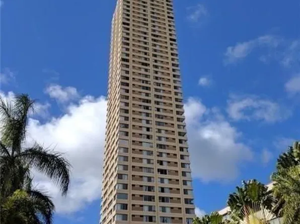 1060 Kamehameha Hwy APT 805B, Pearl City, HI 96782