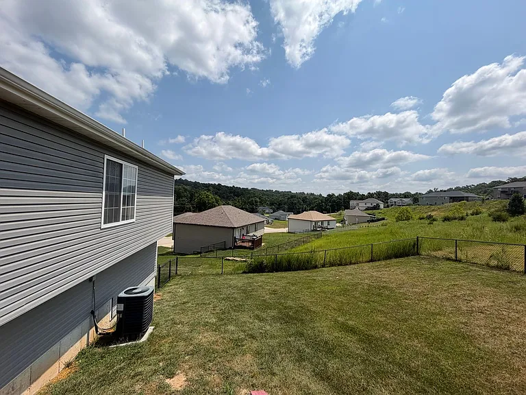 203 Ridgeview Dr — Photo 28