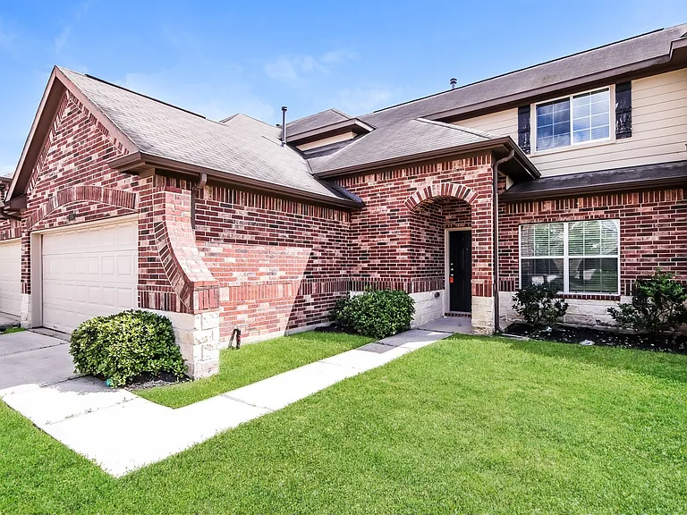 12310 Maura Ln — Photo 5
