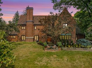 261 Jefferson Dr, Pittsburgh, PA