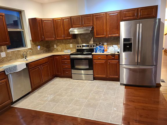 5th image of 2302 Aberdeen Dr